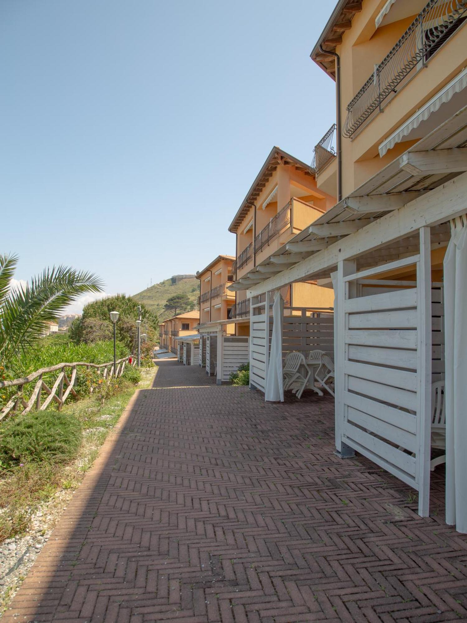 Residence Pietre Bianche Aparthotel Pizzo  Exterior foto