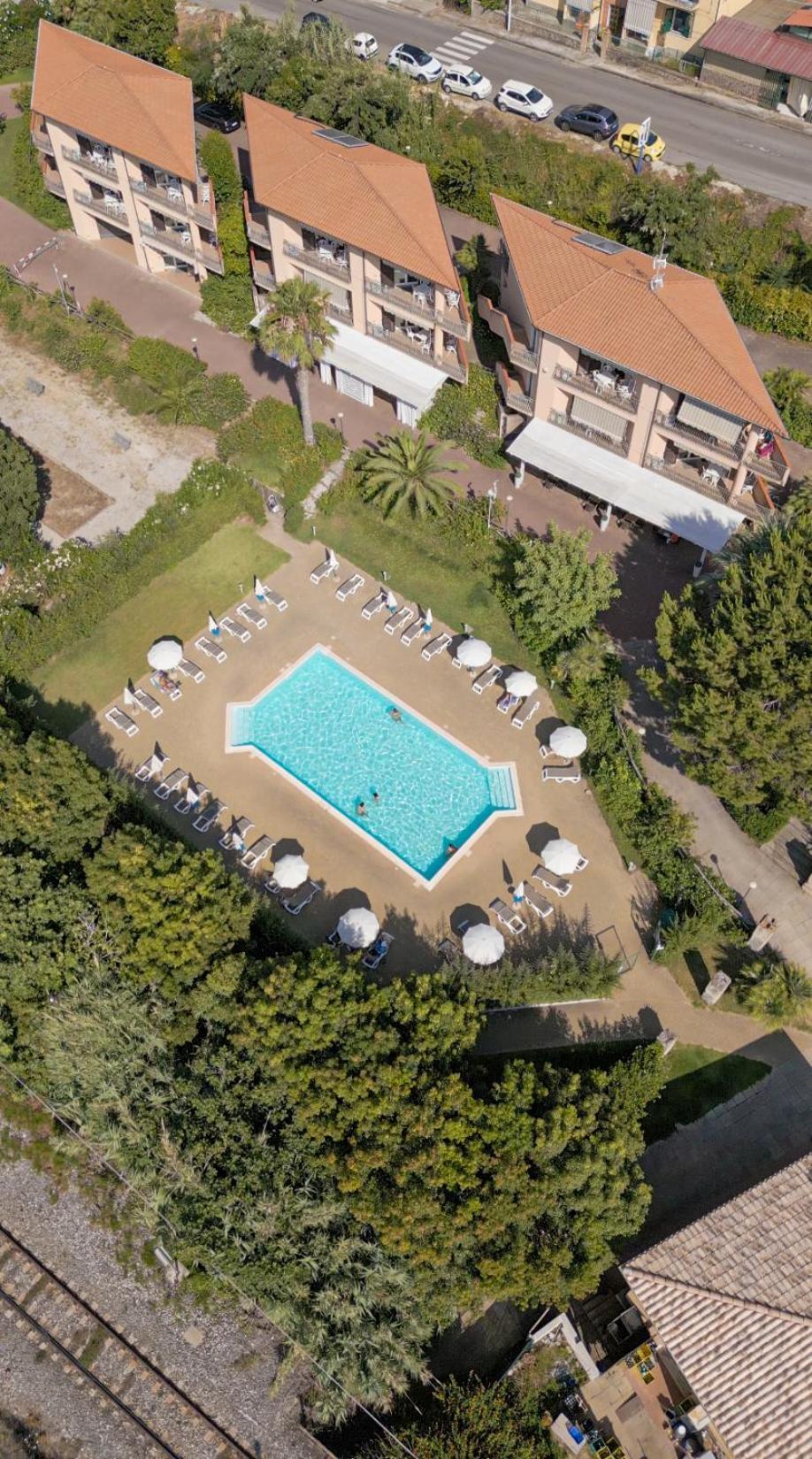 Residence Pietre Bianche Aparthotel Pizzo  Exterior foto